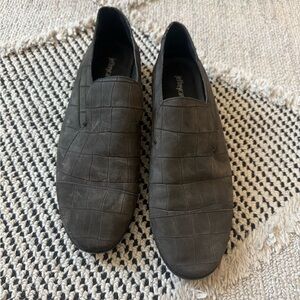 Jeffrey Campbell Textured Black Loafers